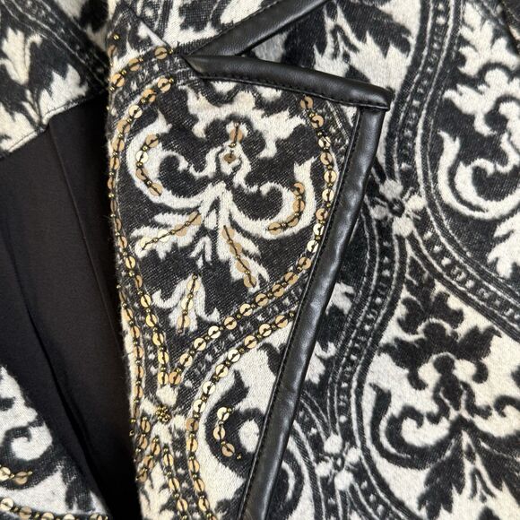 Chicos Beaded Cream & Black Tapestry Jacquard Jacket Blazer Sz 2=US 12 - Picture 4 of 11